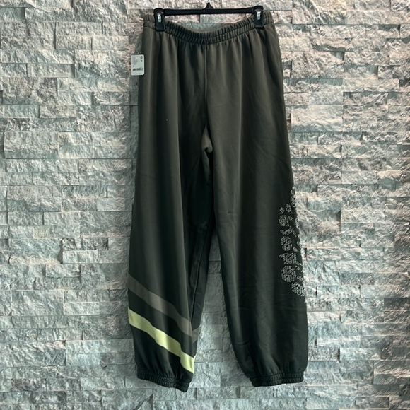 Free People Movement All Star Logo Pants Sz-M - Picture 14 of 15